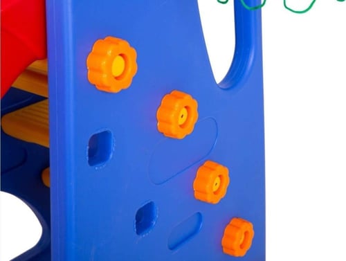 زحليقة مع لعبة كرة سلة