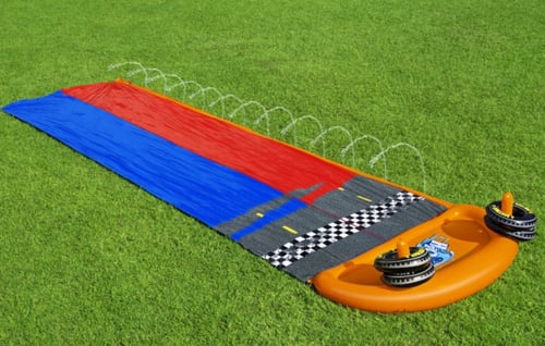 ملعب تزحلق صابوني مزدوج مع رزاز ماء والعاب