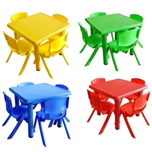 طاولة اطفال مربعة 60*60 cm امنة ومتينة