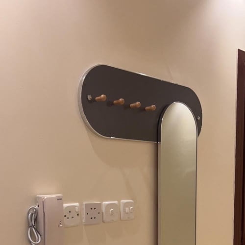 علاق عباية فضي مع رصاصي بمراية