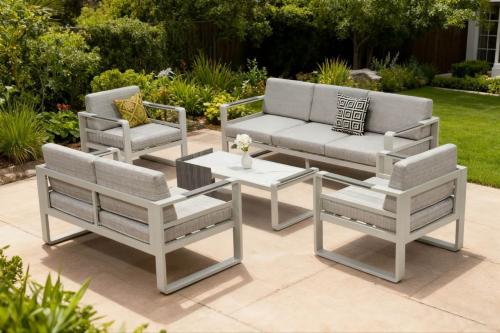 جلسة خارجبة المونيوم 7 اشخاص