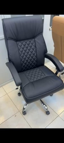 كرسي مكتب جلد