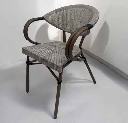 كراسي لون رصاصي