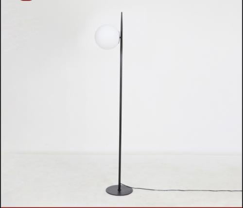 مصباح لون ابيض