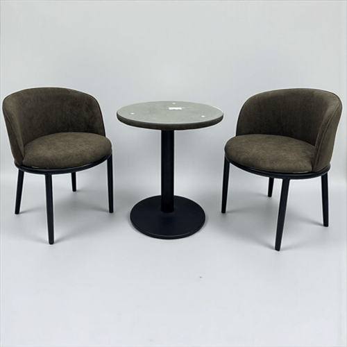 طاولة مع 2 كرسي قماش