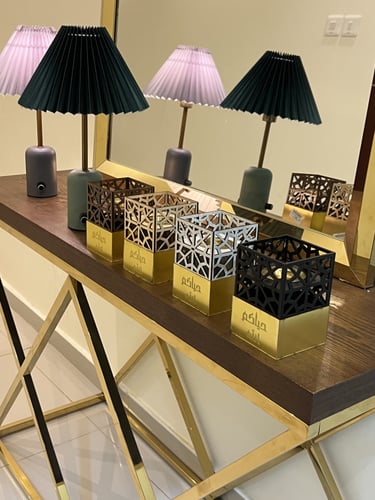 كونسول خشب بقاعدة أستيل