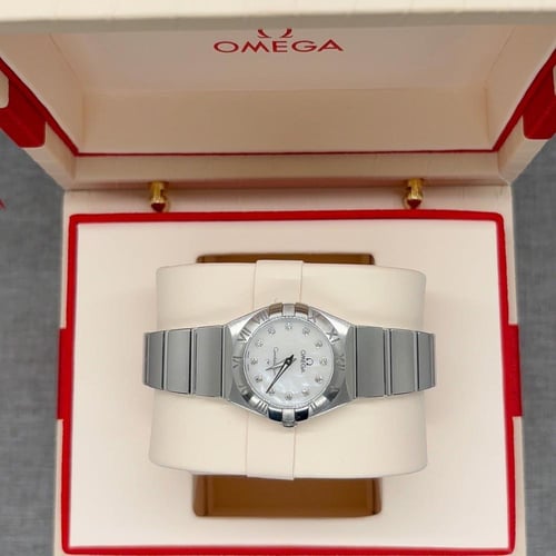 اوميغا نسائي ستيل مينا صدف الماس