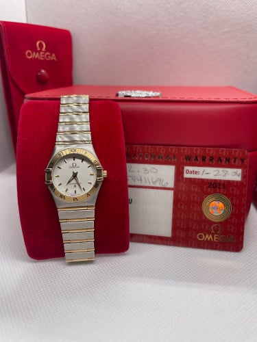 ساعة اوميغا نسائي ستيل وذهب جديدة