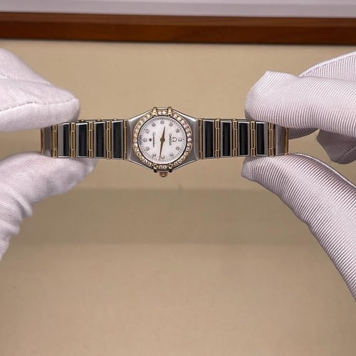 اوميغا نسائي ذهب فل بار مينا صدف الماس وطوق الماس