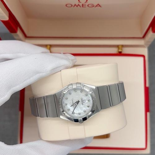 اوميغا نسائي ستيل مينا صدف الماس