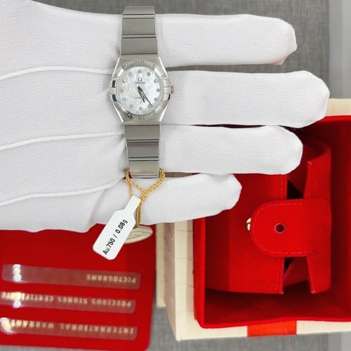 اوميغا نسائي ستيل مينا صدف الماس