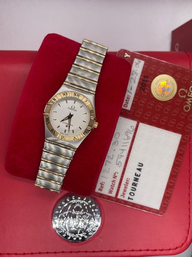 ساعة اوميغا نسائي ستيل وذهب جديدة