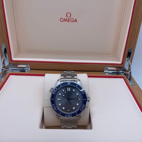 ساعة اوميغا رجالي سيماستر اتوماتيك 2022