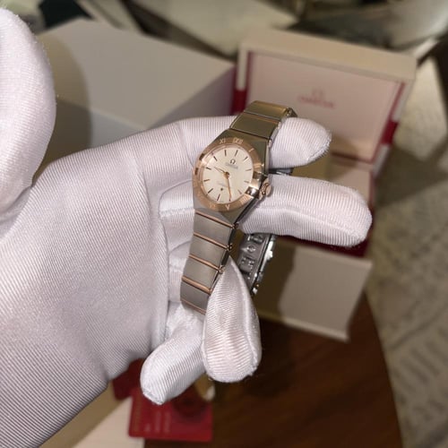 ساعة اوميغا ستيل وذهب مينا صدف