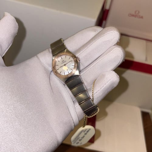 ساعة اوميغا ستيل وذهب مينا صدف