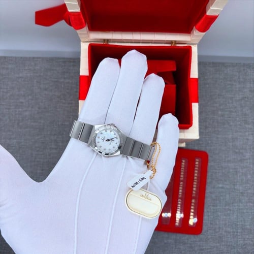 اوميغا نسائي ستيل مينا صدف الماس