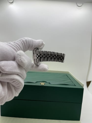 رولكس 36مم مينا كحلي طوق ذهب