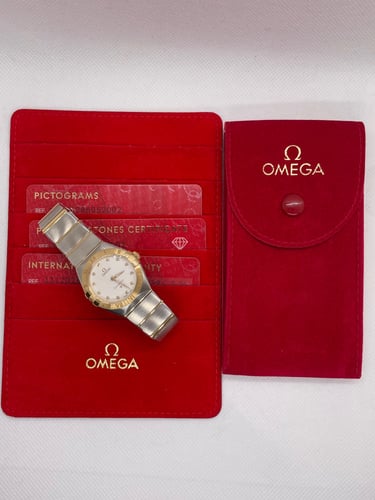 ساعة اوميغا نسائي موديل حديث ذهب والماس