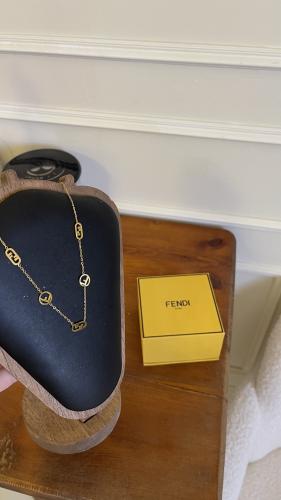 طقم FENDI بلونين