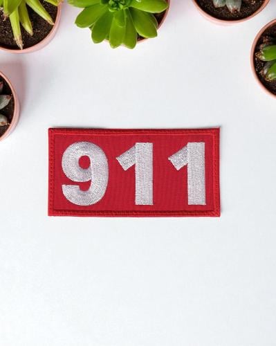شعار رقم طوارئ الهلال الأحمر 911