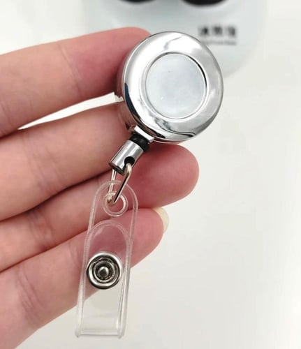 حامل بطاقة دائري معدني