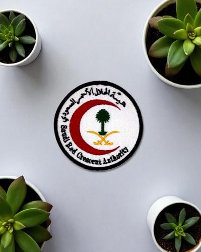 شعار الهلال الأحمر 8 سم