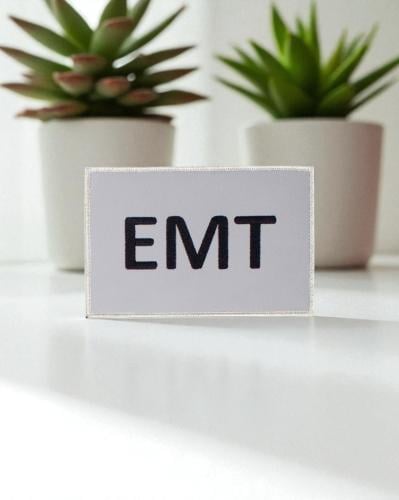 شعار EMT