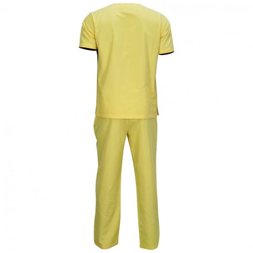 ملابس العمالة المنزلية والخدماتية