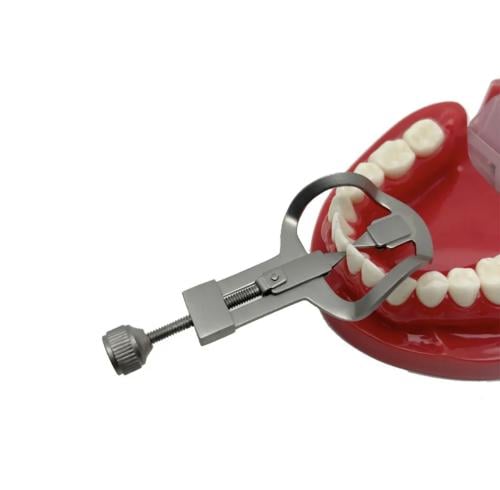 Anterior teeth separator