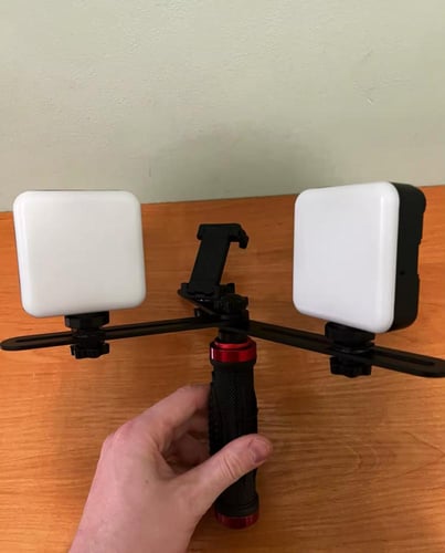 إضاءة لتصوير الابتسامة بالجوال