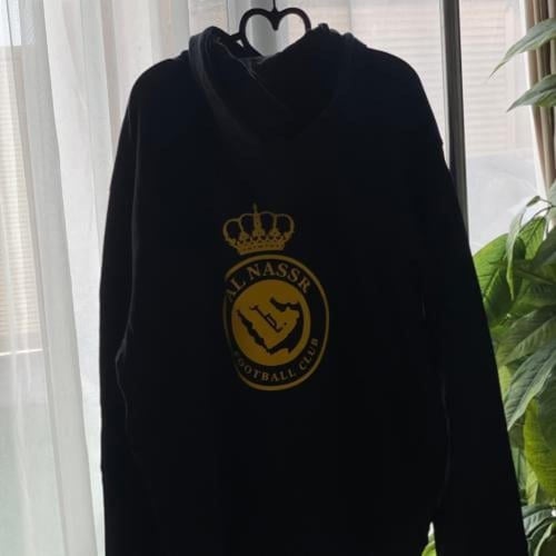 بلوفر نادي النصر مع اسم مخصص