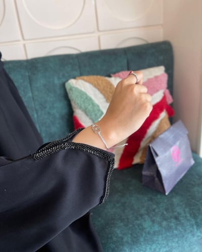 اسورة توري بورش مع تنسيق ورد