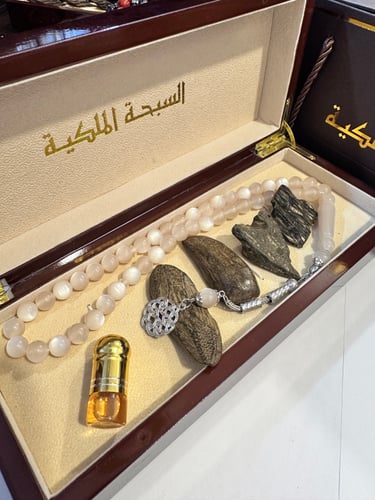 سبحة بلجيكي متلونه مع العود