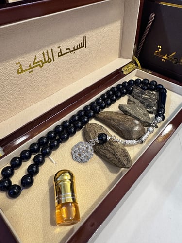 سبحة بكلايت تركي شفاف داكن مع العود
