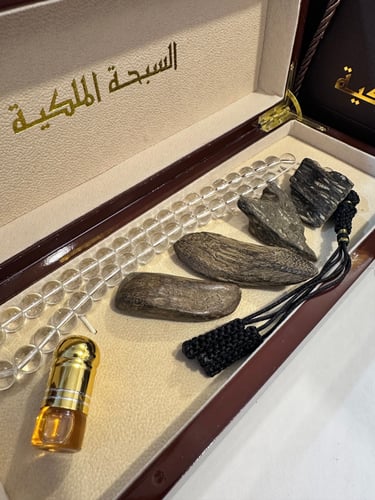 سبحة الكاست مع العود