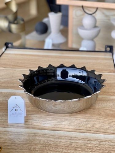 آنية ضيافة بتصميم أنيق