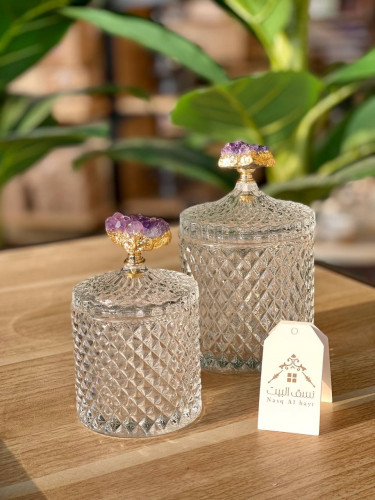 وعاء زجاجي بمسكة حجر