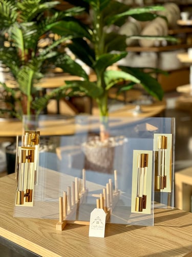 صينية اكريليك شفاف