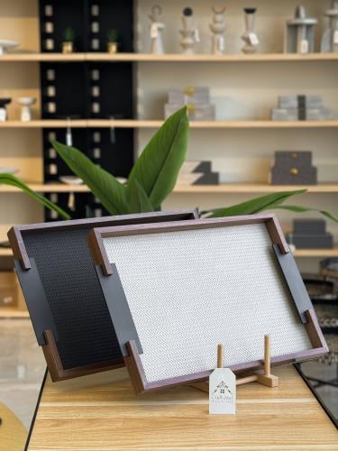 صينية تقديم من الخشب والجلد