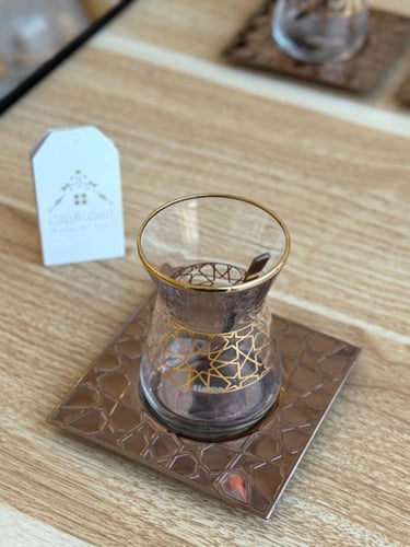 طقم شاهي 18 قطعة وبلون روز قولد