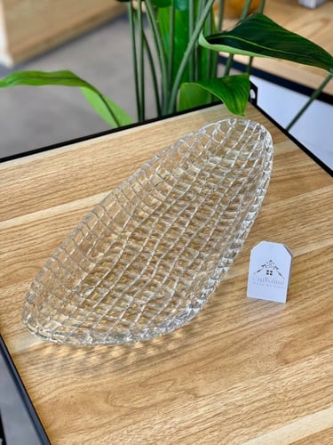 صحن تقديم كريستال بتصميم أنيق