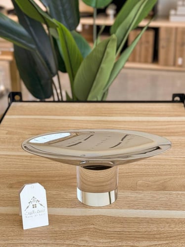 حامل واستاند تقديم بيضاوي بقاعدة شفافة