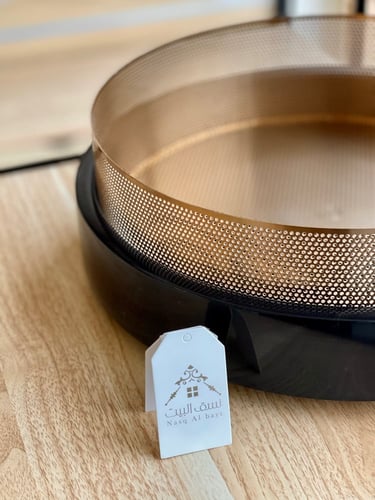 آنية تقديم فاخرة من الرخام والمعدن