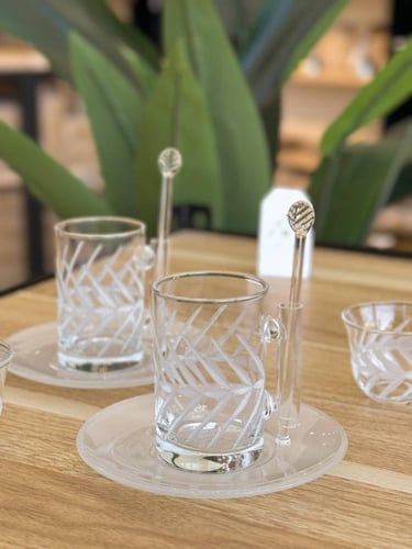 طقم شاهي وقهوة 24 قطعة وبلون ثلجي أنيق