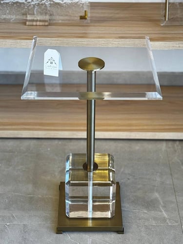 طاولة خدمة أو جانبية من الاكريليك والمعدن