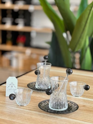 طقم قهوة وشاهي (24) قطعة باللّون الرمادي