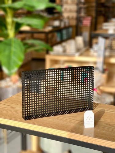 صينية مخرمة حديد