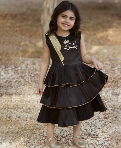 فستان بناتي بالاسم