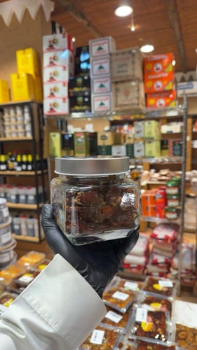 علبة شقرا 1 كليو