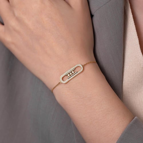 اسوارة كلاسيكية بتصميم بيضاوي منزلق أنيق مع أحجار...